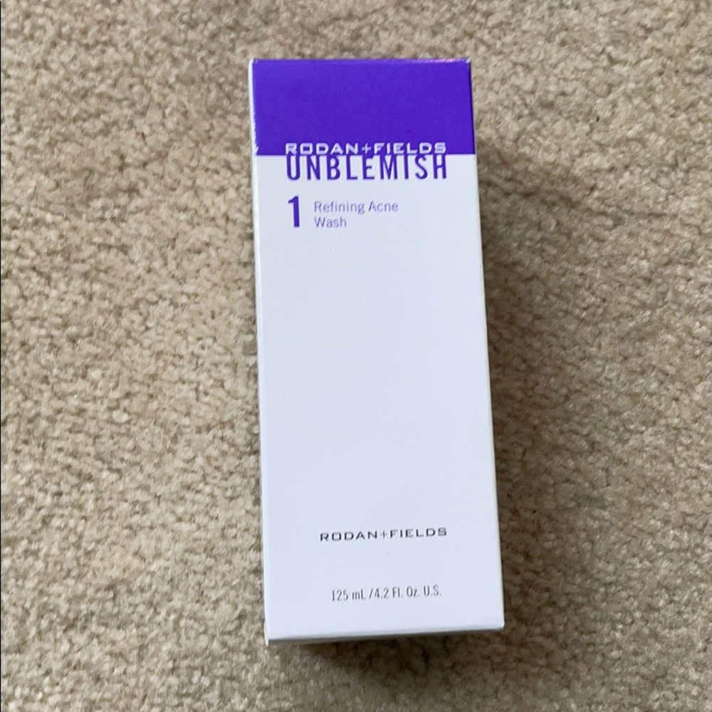 Rodan & Fields UNBLEMISH Refining Acne Wash